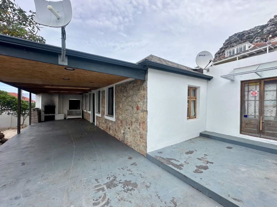 3 Bedroom Property for Sale in Kalk Bay Western Cape